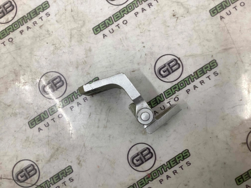 Петля дверей, замка дверей 4456-770 Jeep Renegade  68200945AA 