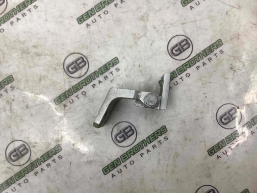 Петля дверей, замка дверей 4456-771 Jeep Renegade  68200944AA 