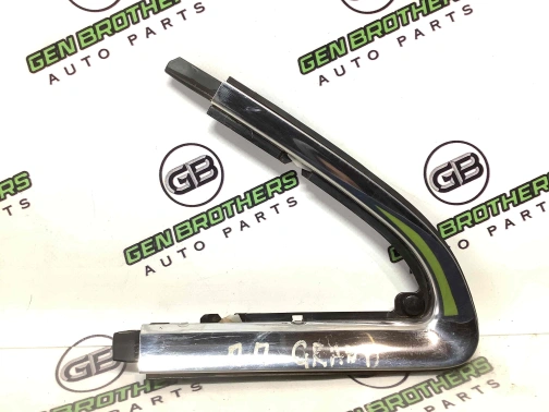 Молдинг двери передней правой 4466-037 Jeep Grand Cherokee 10-14  57010498AC 