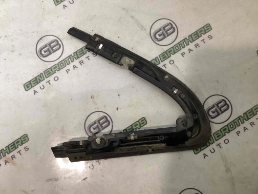 Молдинг двери передней левой 4466-615 Jeep Grand Cherokee 10-14  57010499AC 
