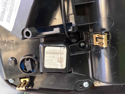 Фонарь салонный, плафон, проч. 4467-045 Jeep Grand Cherokee 15 - 20  5VD621U5AC 