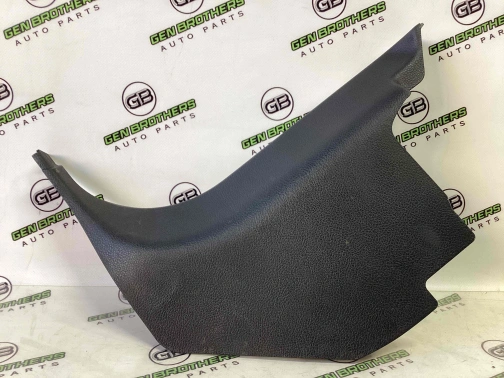 Обшивка передней стойки левая 4467-080 Jeep Grand Cherokee 15 - 20  6BK08LC5AA 