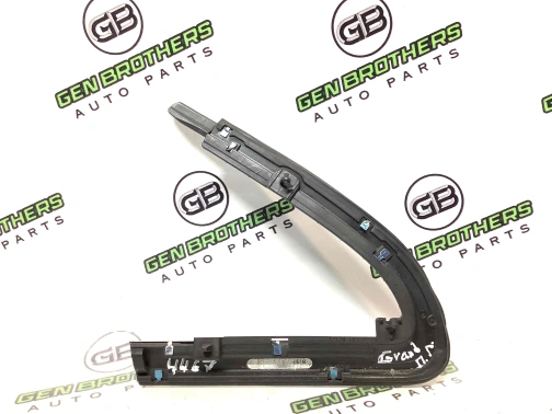 Молдинг двери передней левой 4467-125 Jeep Grand Cherokee 15 - 20  68257467AB 