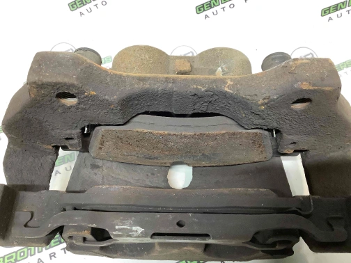 Суппорт передний правый 4467-370 Jeep Grand Cherokee 15 - 20  68138842AA 