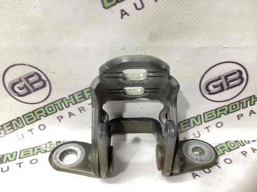 Петля дверей, замка дверей 4470-061 Dodge Journey  5067941AD 