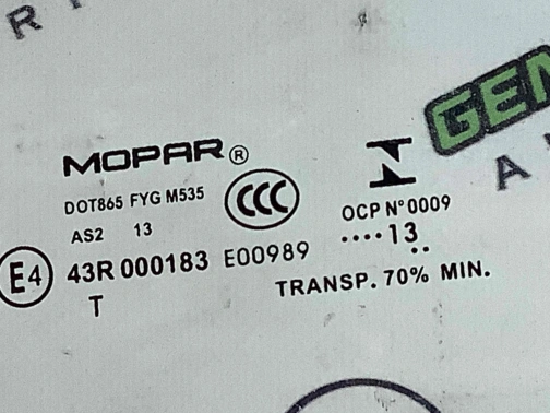 Стекло переднее правое 4471-085 Jeep Patriot  5155448AC 