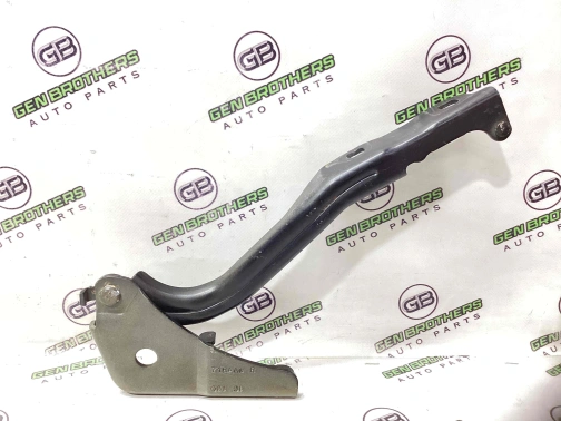 Петля капота, кронштейн капота 4472-087 Chrysler 200  68143718AA 