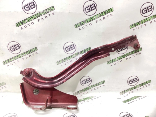 Петля капота, кронштейн капота 4472-100 Chrysler 200  68143719AA 
