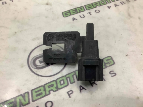 Датчик температуры окружающей среды 4667-092 Jeep Compass 17-23  05149265AB 