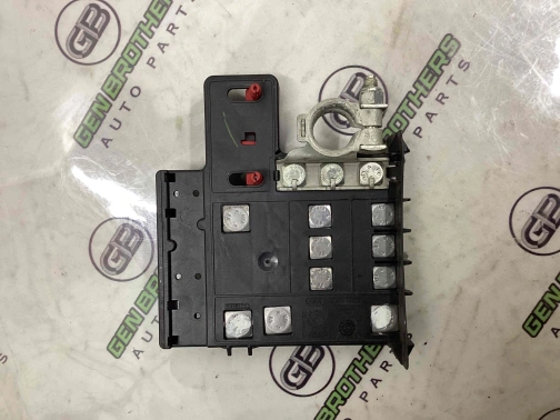 Клемма, крышка клеммы (электропровод) 4667-135 Jeep Compass 17-23  68437272AA 