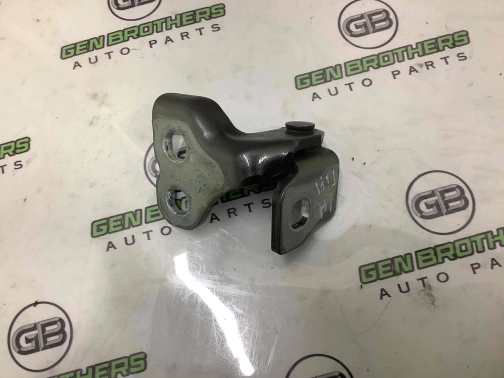 Петля дверей, замка дверей 4667-325 Jeep Compass 17-23  68306517AA 