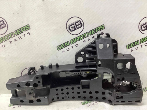 Кронштейн ручки дверей 4811-033 Audi a6  4H0837886 