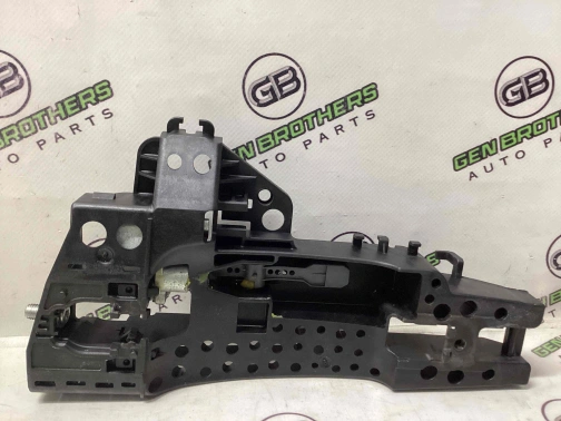 Кронштейн ручки дверей 4811-036 Audi a6  4H0837885 