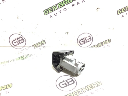 Заглушка ручки двери 4811-095 Audi a6  4H0837880BGRU 