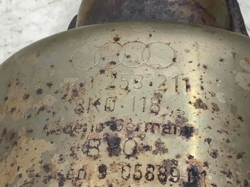Приемная труба глушителя 4811-647 Audi a6  8K0253211 