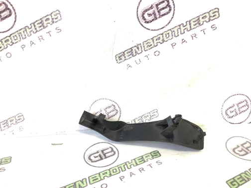 Пластик моторного отсека 4811-664 Audi a6  4G8823630 