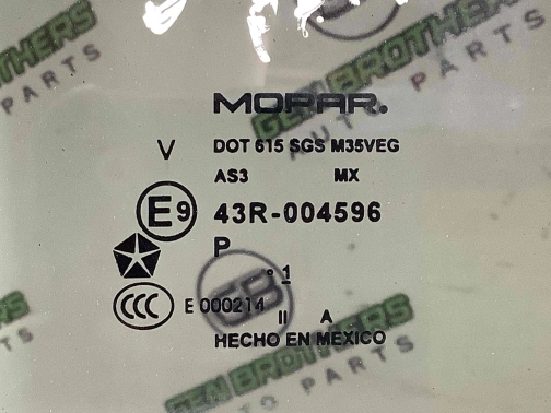 Стекло форточки дверей 5107-177 Jeep Patriot  5067772AD 