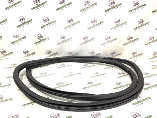Уплотнитель стекла/двери 5214-398 Jeep Cherokee KL 18-23  68103093AB 