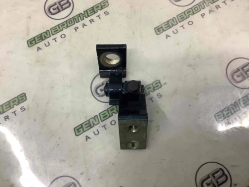 Петля дверей, замка дверей 5372-347 Volkswagen Passat B9 2020-2022  7N0831402A 