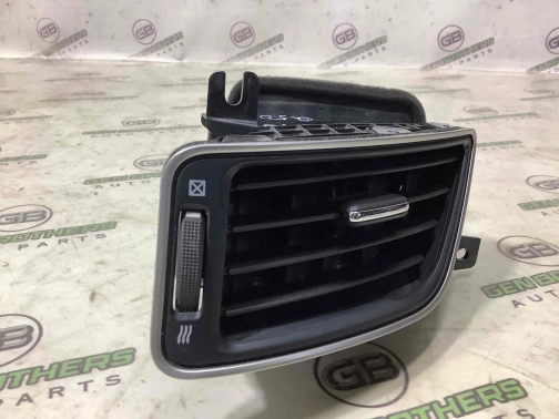 Дефлектор обдува салона 5511-978 Infiniti Q 50  687604GA0A 
