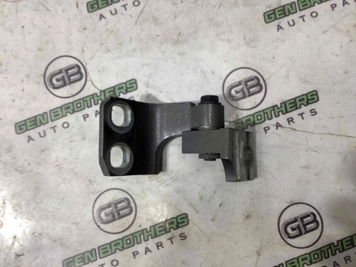 Петля дверей, замка дверей 6213-307 Jeep Cherokee KL 14-18  68140734AB 