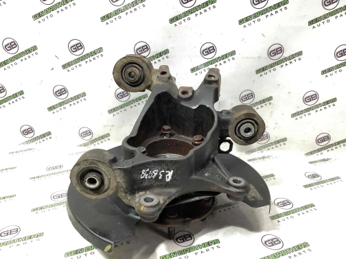 Кулак задний правый 6438-358 Dodge Journey  68083244AE 