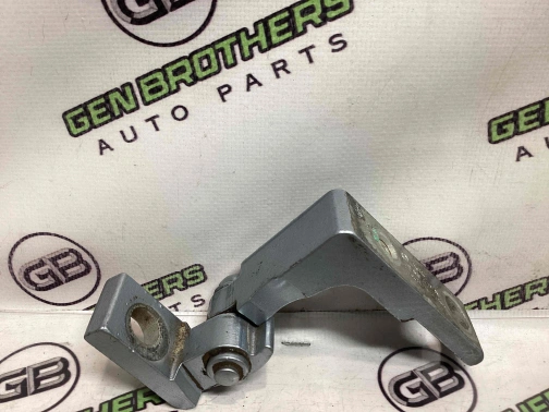 Петля дверей, замка дверей 6633-252 Volkswagen Touareg  7L0831402A 