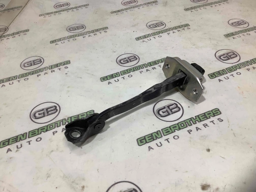 Ограничитель открывания дверей 6880-255 Nissan Murano  824305AA0A 