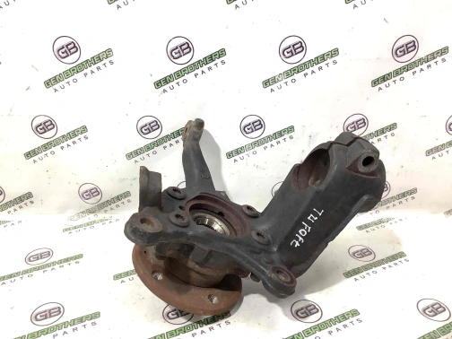 Кулак поворотный левый 7101-151 Volkswagen Passat B7 USA  5C0407255 