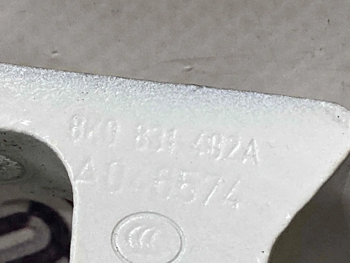 Петля дверей, замка дверей 7399-376 Volkswagen Touareg  8K0831402A 