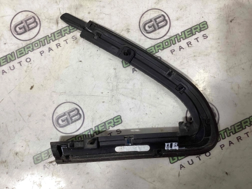 Молдинг двери передней левой 7557-171 Jeep Grand Cherokee 15 - 20  68257469AB 