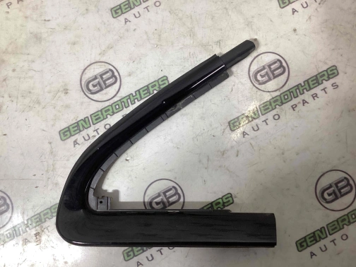 Молдинг двери передней левой 7557-171 Jeep Grand Cherokee 15 - 20  68257469AB 