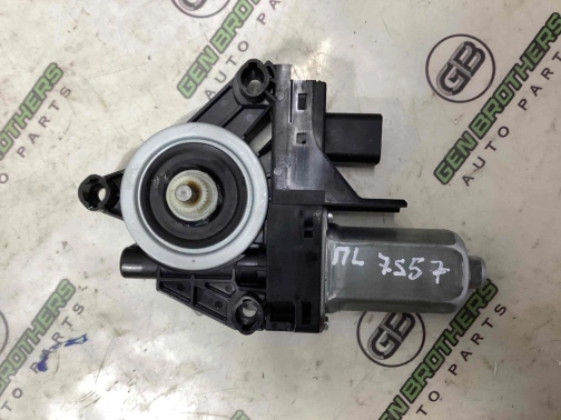 Моторчик стеклоподъемника 7557-247 Jeep Grand Cherokee 15 - 20  68079283AB 