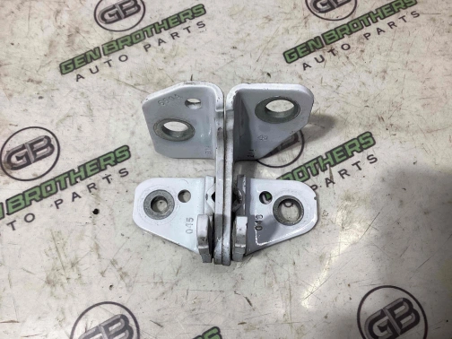 Петля дверей, замка дверей 7557-307 Jeep Grand Cherokee 15 - 20  55113660AC 
