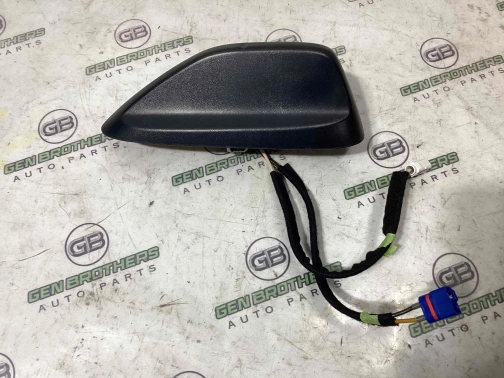 Антенна, усилитель антенны 7557-337 Jeep Grand Cherokee 15 - 20  68306633AA 