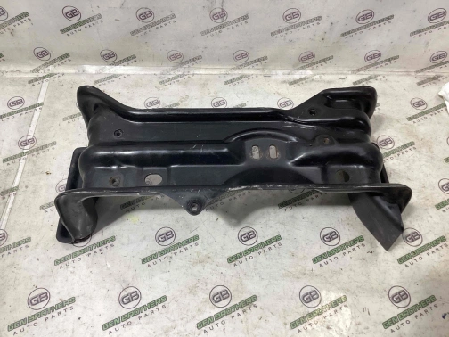 Кронштейн КПП 7557-422 Jeep Grand Cherokee 15 - 20  68252525AA 