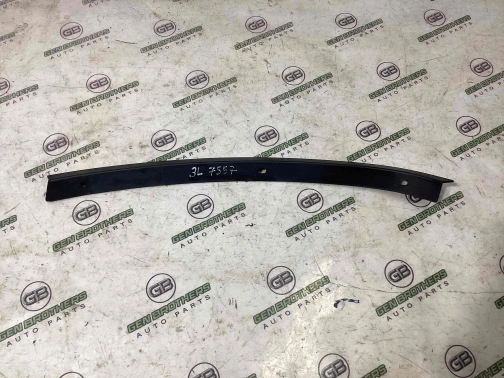 Молдинг крыла, решетка и жабры крыла 7557-458 Jeep Grand Cherokee 15 - 20 