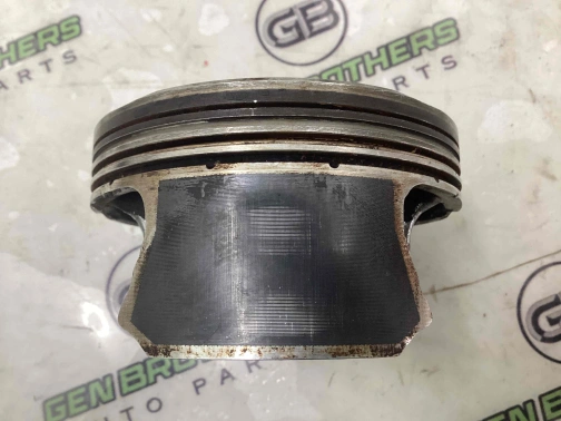 Поршень 7557-634 Jeep Grand Cherokee 15 - 20  68223379AD 