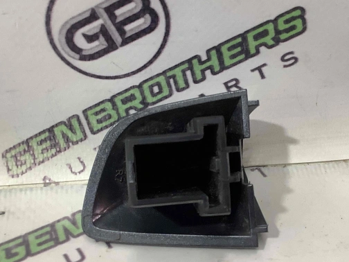 Заглушка ручки двери 8043-060 Volkswagen Passat B7 USA  1K8839168B 