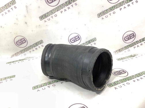 Патрубок интеркулера 8043-072 Volkswagen Passat B7 USA  5C0145838 