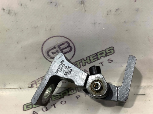 Петля дверей, замка дверей 8043-150 Volkswagen Passat B7 USA  7N0831402A 