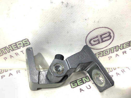 Петля дверей, замка дверей 8043-152 Volkswagen Passat B7 USA  7N0831401 