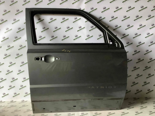 Дверь передняя правая 8296-083 Jeep Patriot  68079390AD 