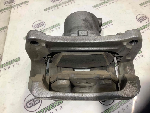 Суппорт передний правый 8334-060 Jeep Compass 17-23  68267931AA 