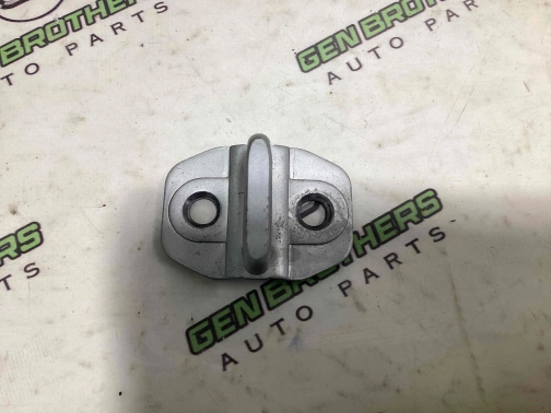 Петля дверей, замка дверей 8334-471 Jeep Compass 17-23  4589050AB 