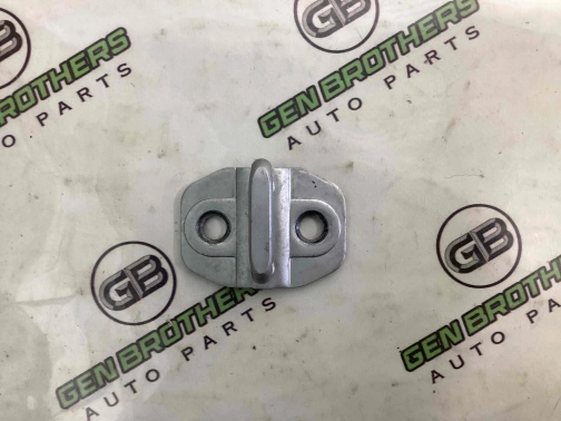 Петля дверей, замка дверей 8334-472 Jeep Compass 17-23  4589050AB 