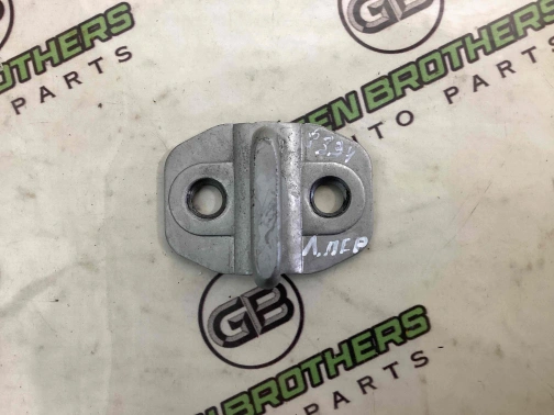 Петля дверей, замка дверей 8334-474 Jeep Compass 17-23  4589050AB 