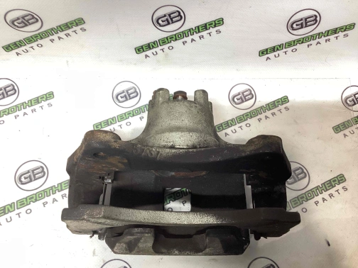 Суппорт передний левый 8600-070 Jeep Patriot  5191239aa 