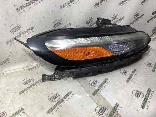 Фара правая 8674-032 Jeep Cherokee KL 14-18  68157102AP 