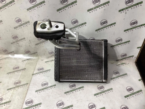 Испаритель кондиционера 8674-319 Jeep Cherokee KL 14-18  68223040AB 